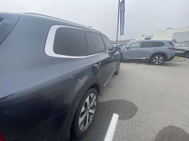 Used 2022 Kia Telluride EX w/ EX Premium Package image 10