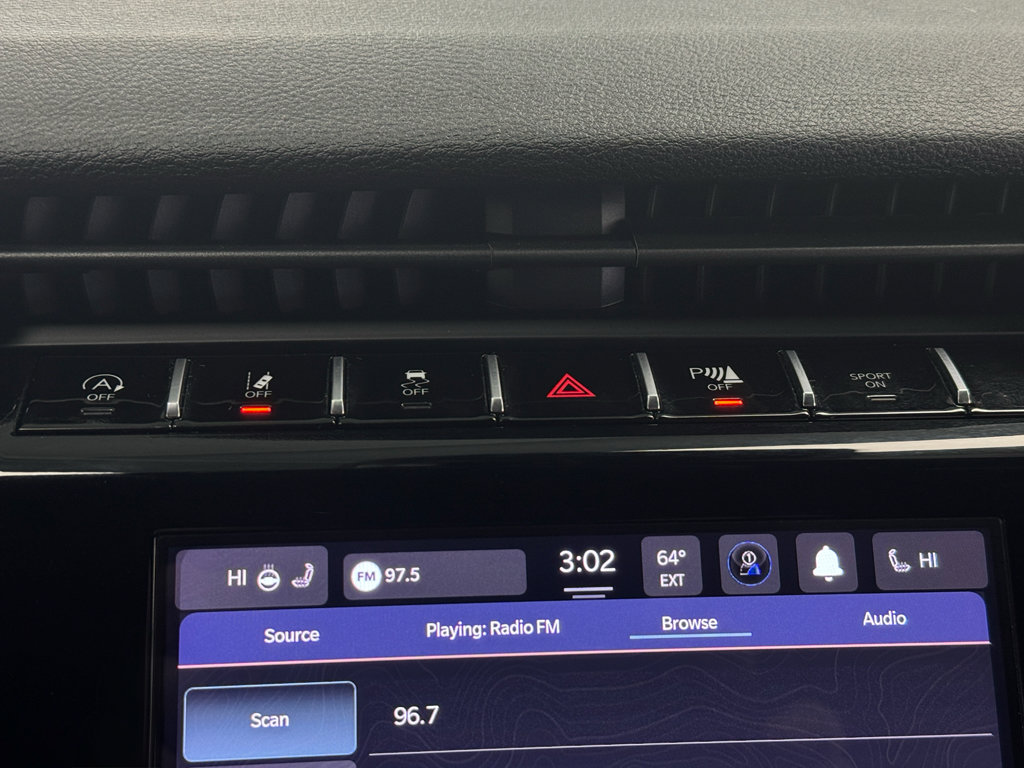 Used 2024 Jeep Grand Cherokee L Laredo image 25