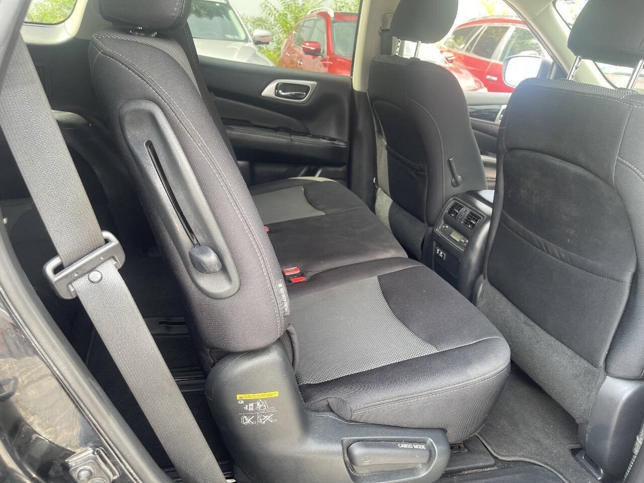 Used 2019 Nissan Pathfinder S AWD/4WD image 23