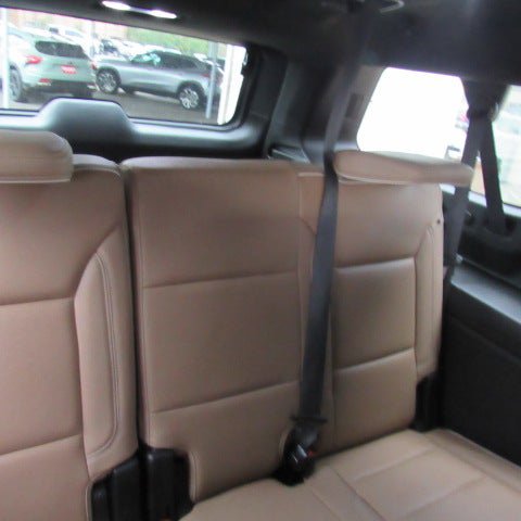 Used 2024 Chevrolet Suburban Premier image 12