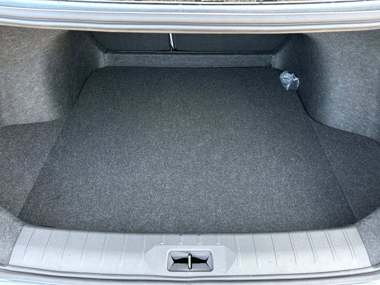New 2026 Nissan Sentra SL w/ Floor Mat Package image 18