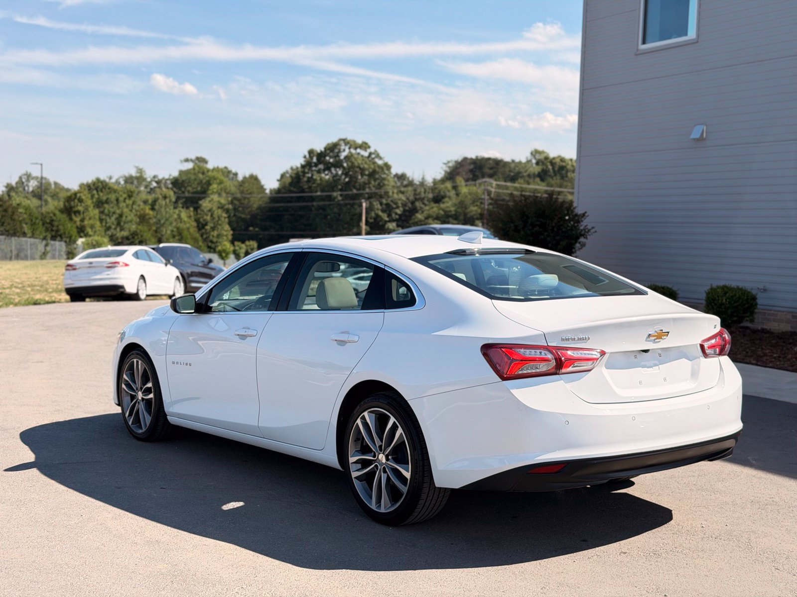 Used 2024 Chevrolet Malibu LT FWD image 8