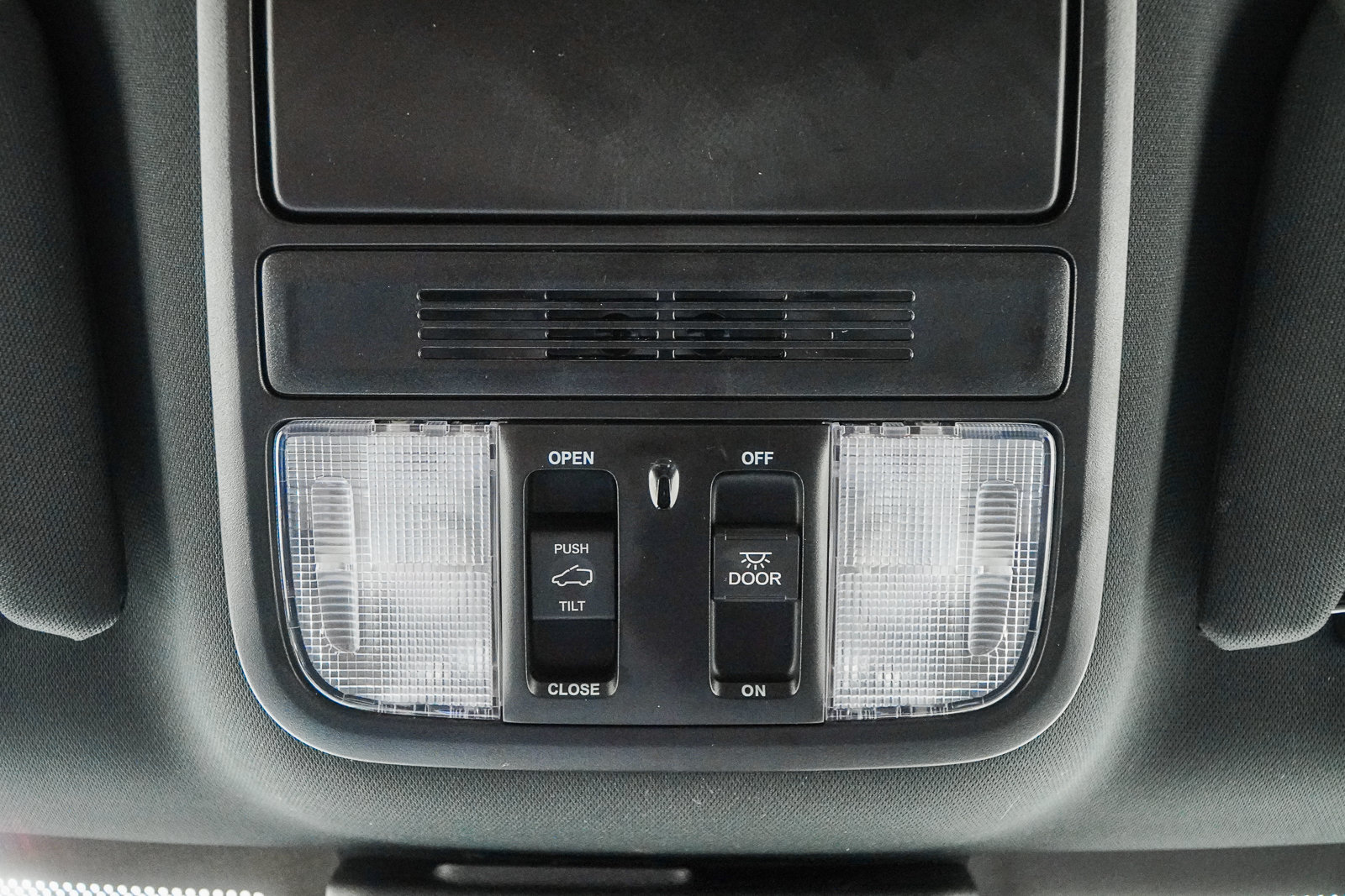 Used 2025 Honda Odyssey Sport-L image 26