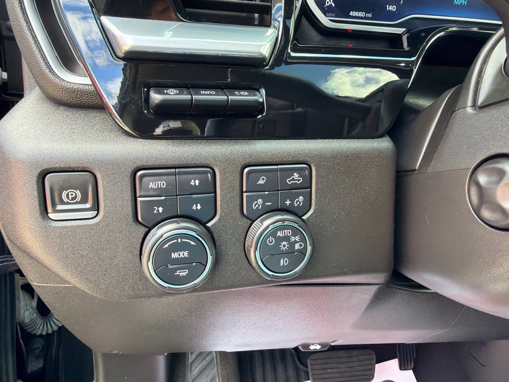 Used 2022 Chevrolet Silverado 1500 LTZ w/ LTZ Premium Package AWD/4WD image 23