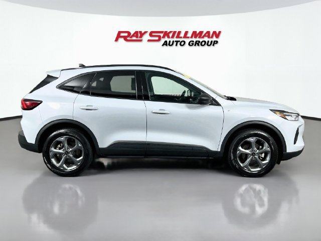Used 2025 Ford Escape ST-Line AWD/4WD image 8