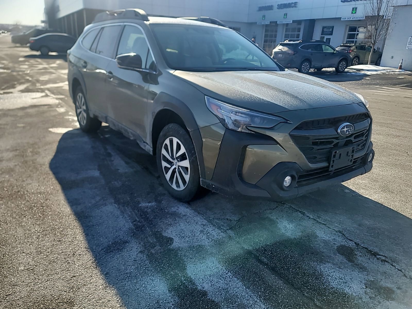 Used 2024 Subaru Outback Premium image 8