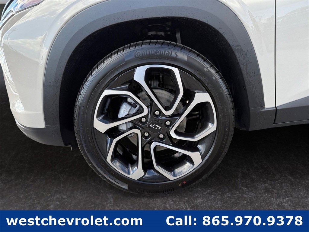 New 2026 Chevrolet Trax RS w/ Sunroof Package image 9