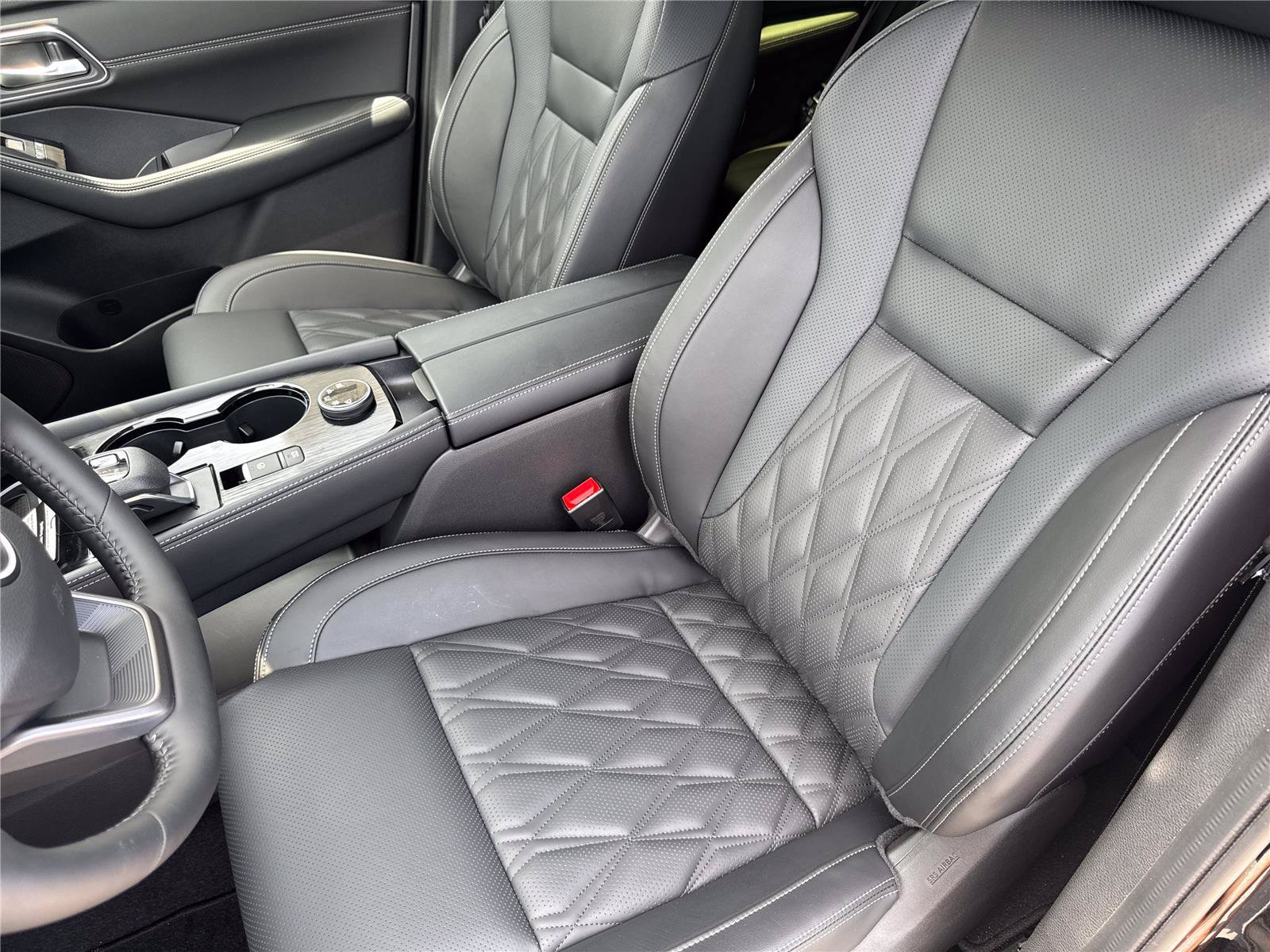 New 2026 Nissan Rogue Platinum AWD/4WD image 11
