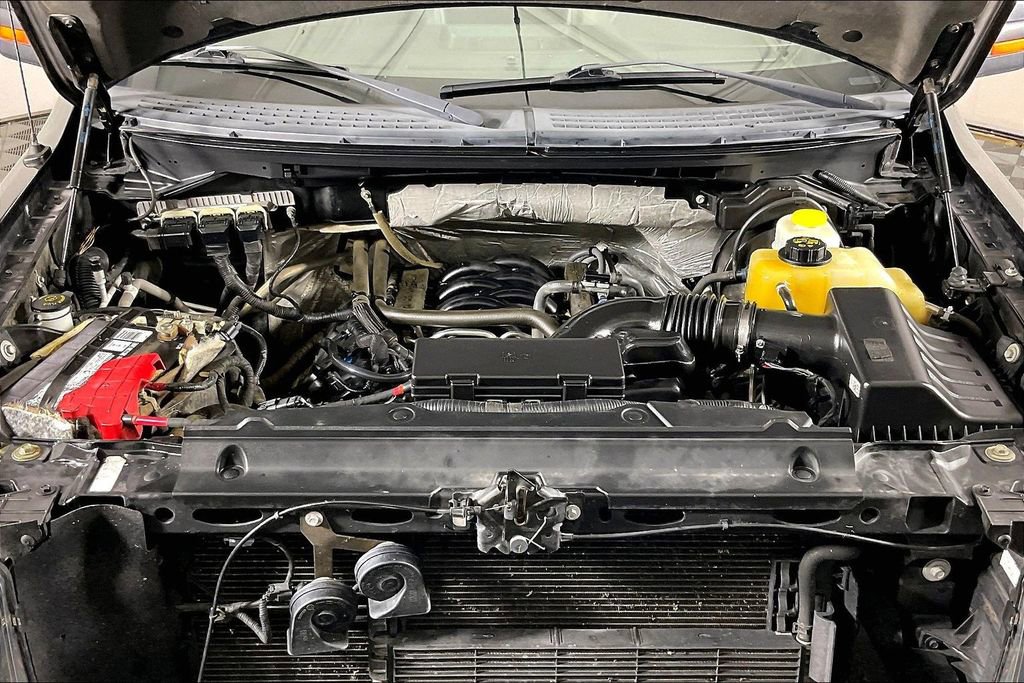 Used 2014 Ford F150 Lariat w/ Equipment Group 502A Luxury AWD/4WD image 13