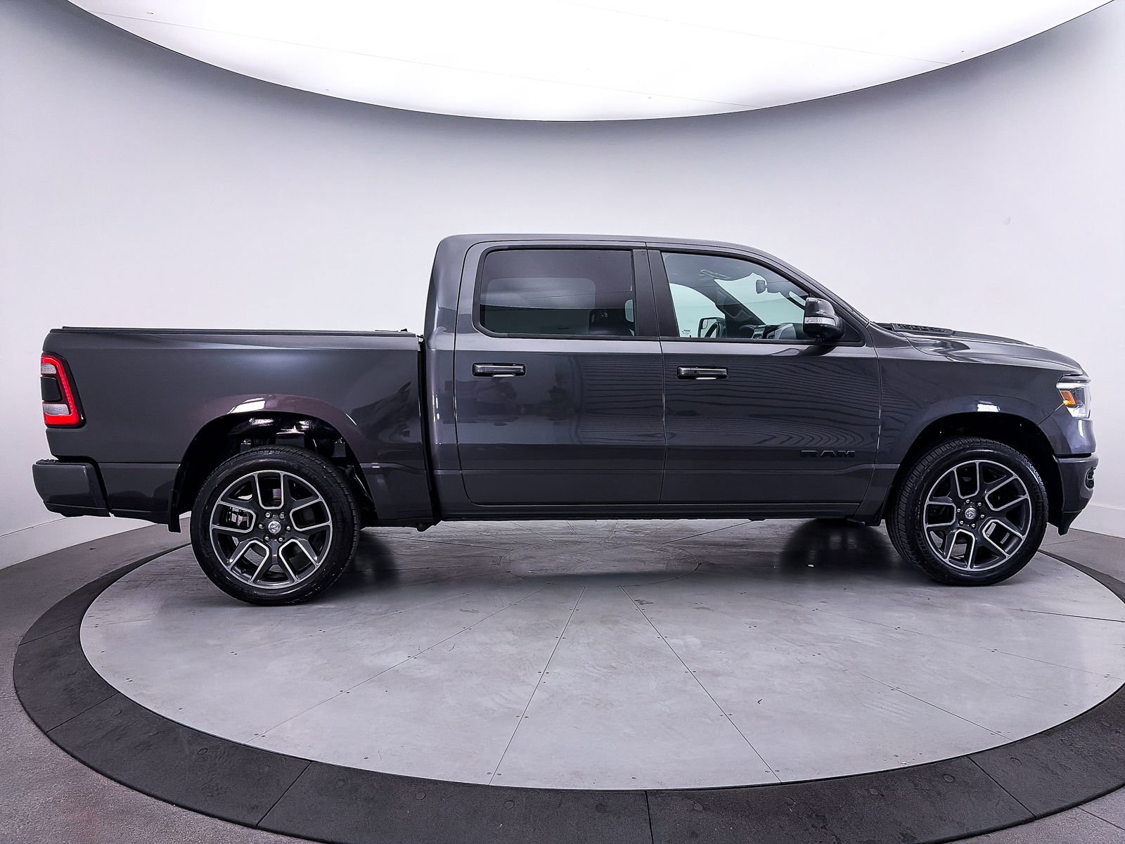 Used 2019 RAM 1500 Sport w/ Level 2 Equipment Group AWD/4WD image 39