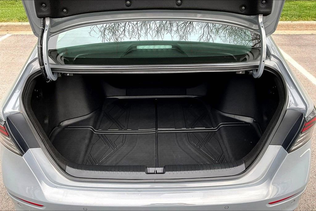 Used 2025 Honda Accord EX-L image 7