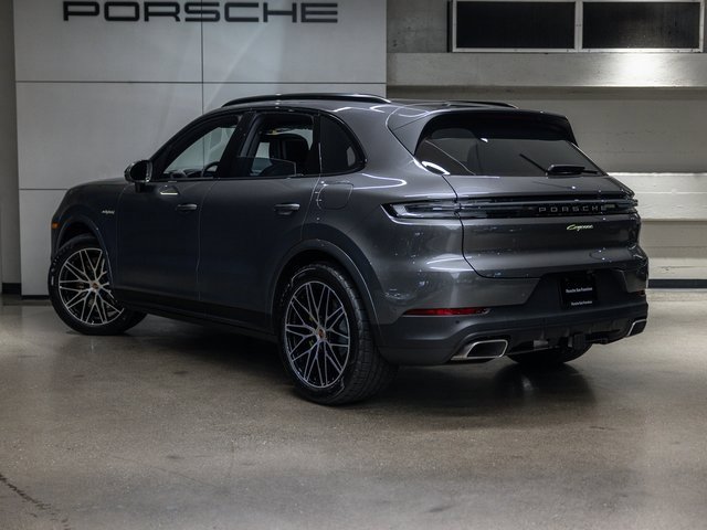 New 2026 Porsche Cayenne E-Hybrid image 3