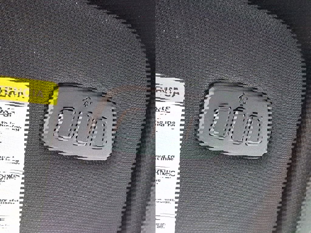 Used 2023 Ford Explorer Platinum w/ Technology Package AWD/4WD image 29