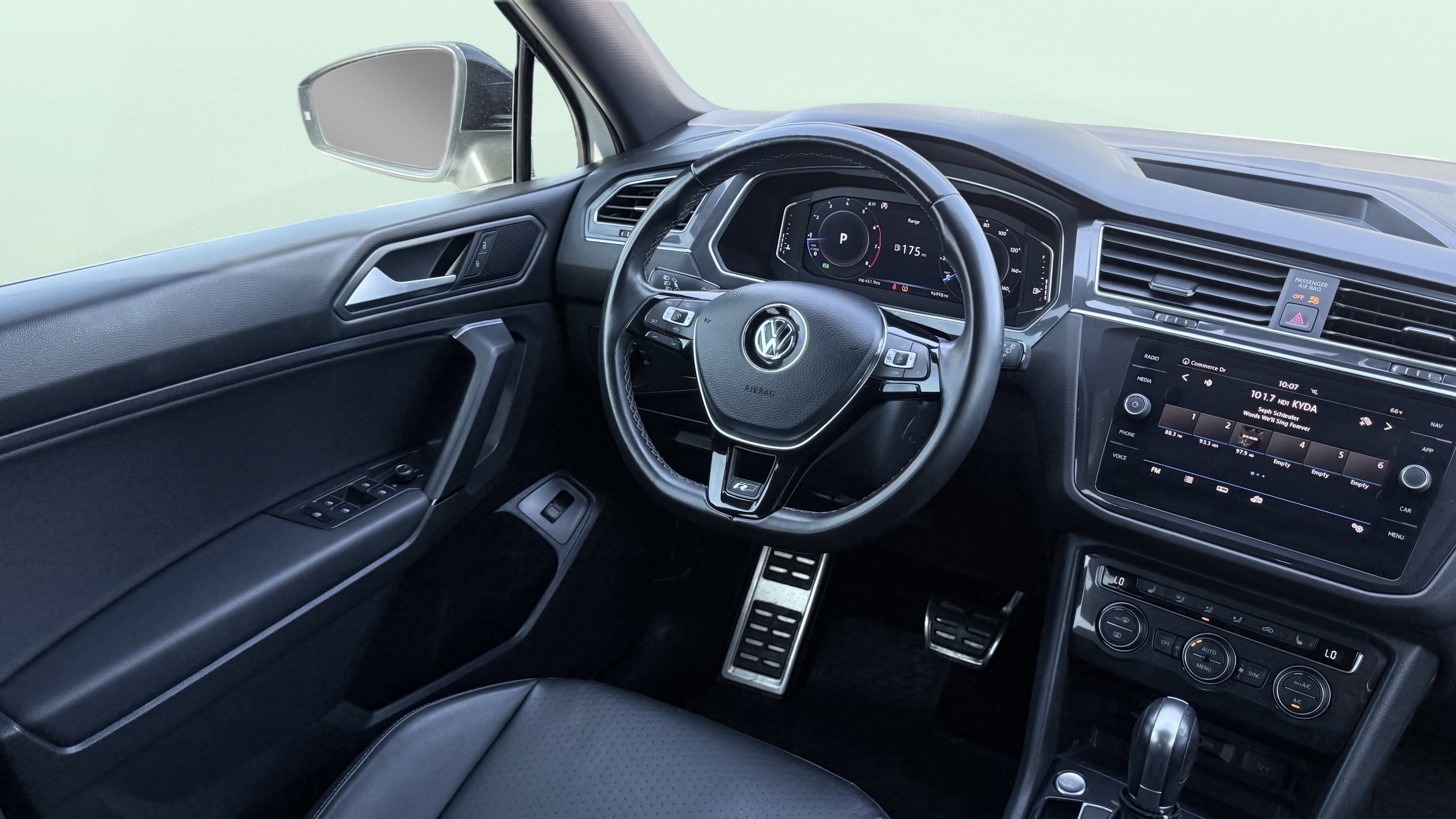 Used 2019 Volkswagen Tiguan SEL R-Line FWD image 58