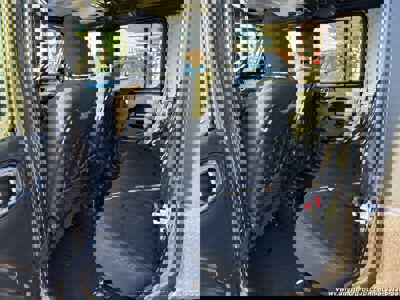 Used 2021 Jeep Wrangler Unlimited Rubicon image 16