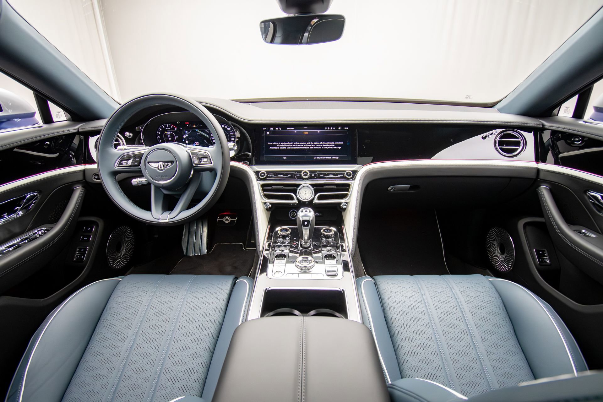 New 2026 Bentley Flying Spur Plug-In Hybrid AWD/4WD image 10