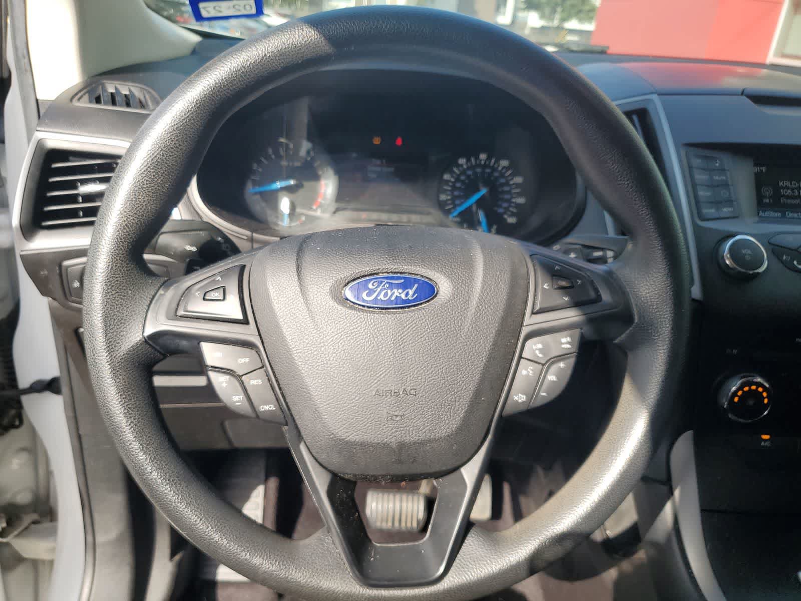 Used 2017 Ford Edge SE FWD image 14