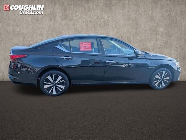 Certified 2021 Nissan Altima 2.5 SV w/ SV Premium Package image 9