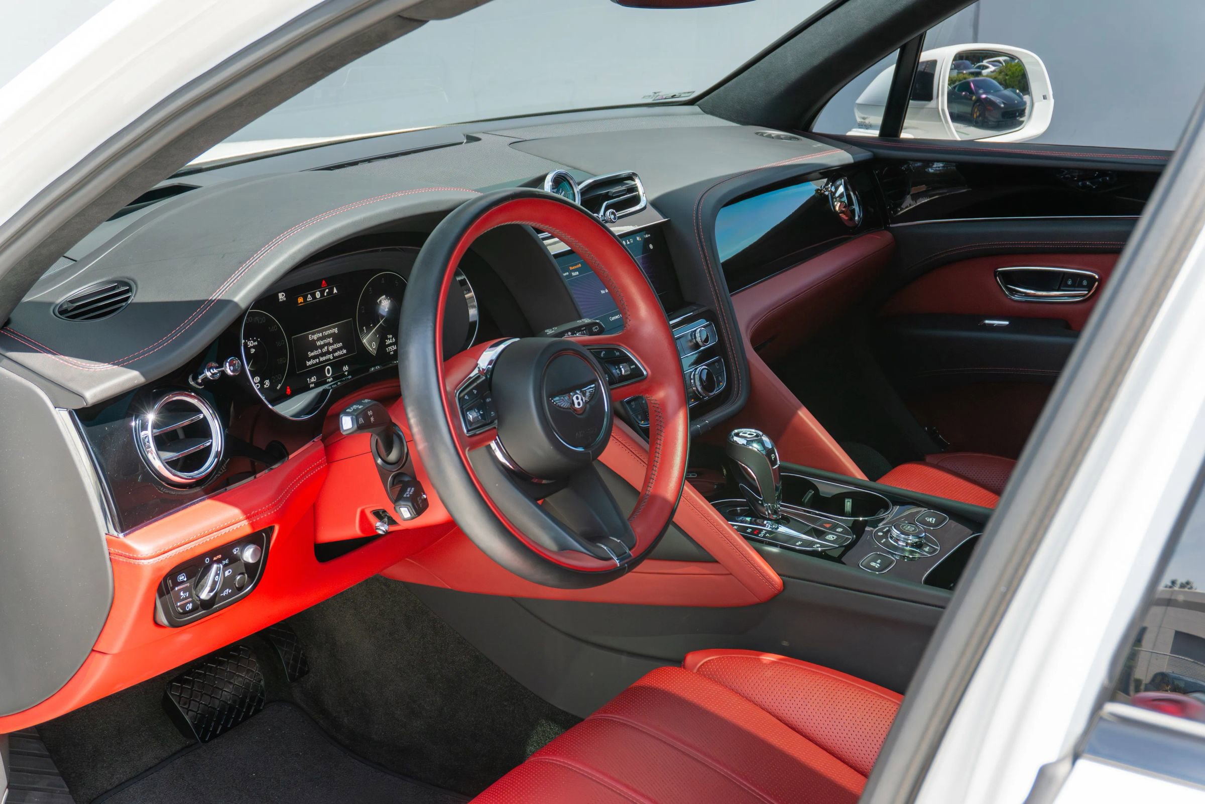 Used 2023 Bentley Bentayga image 72