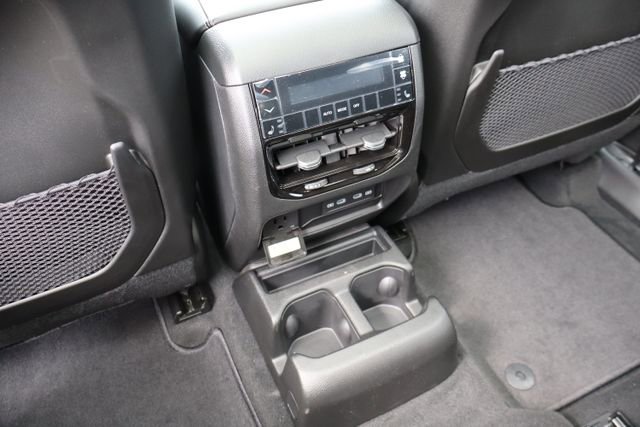 New 2026 Jeep Grand Cherokee L Limited w/ Limited Altitude Package AWD/4WD image 38