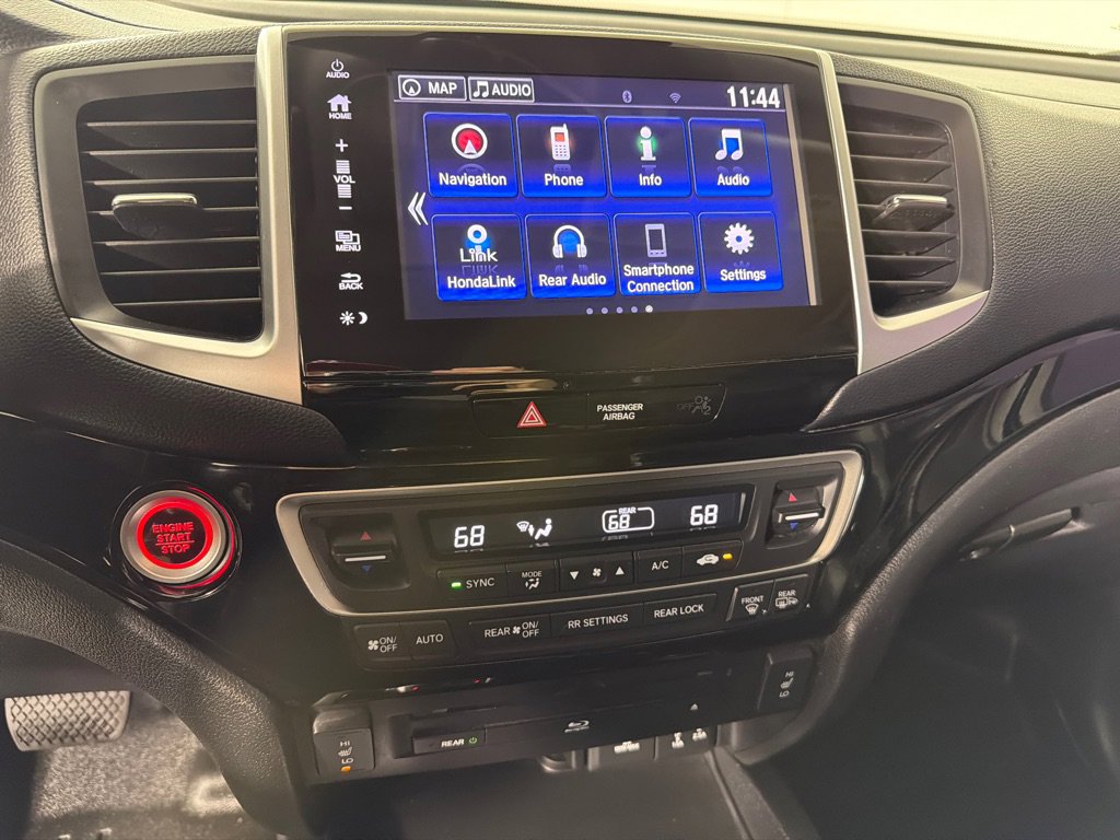 Used 2018 Honda Pilot Touring image 17