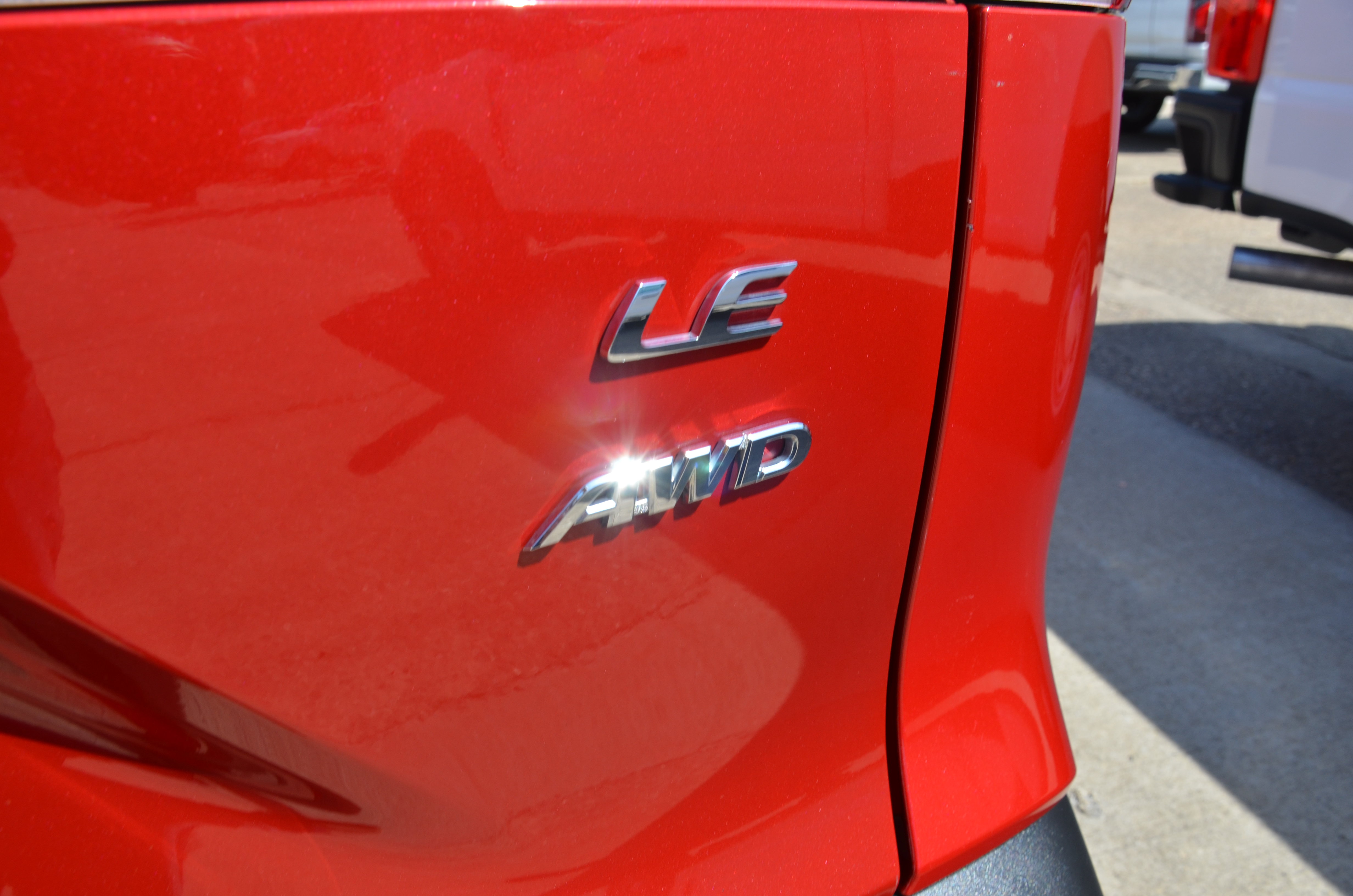 Used 2024 Toyota Corolla Cross LE AWD/4WD image 8