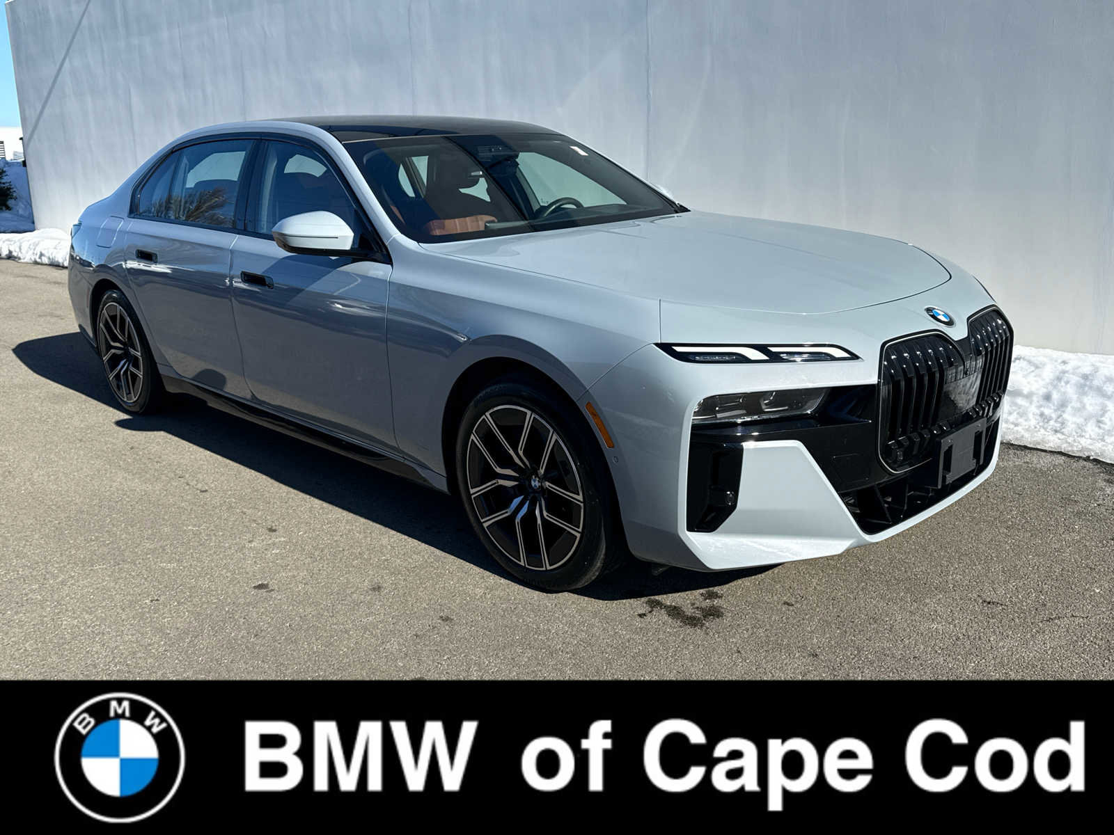 Certified 2025 BMW 760i xDrive w/ Executive Package image 1
