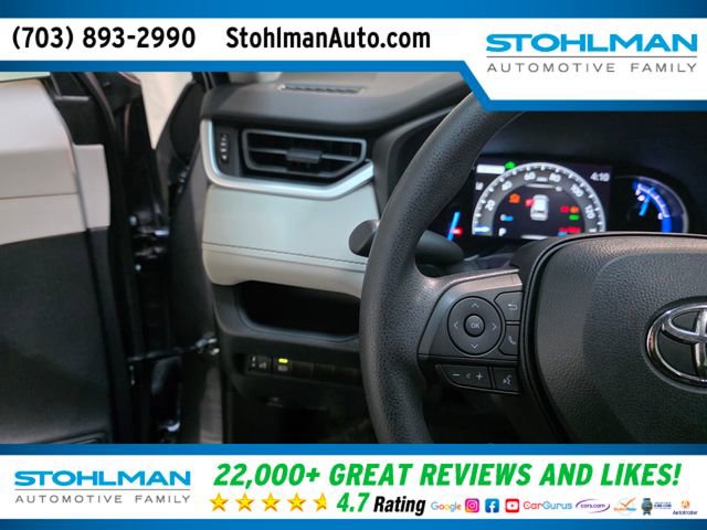 Used 2024 Toyota RAV4 XLE image 15