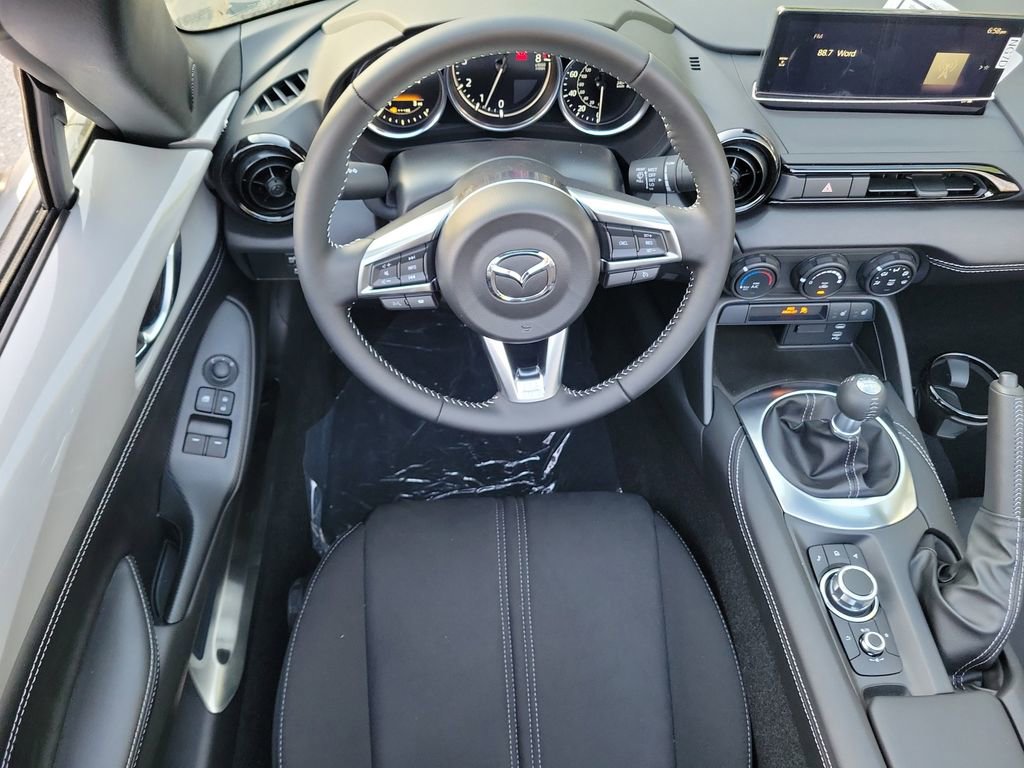 New 2026 MAZDA MX-5 Miata Club w/ Interior Package RWD image 13