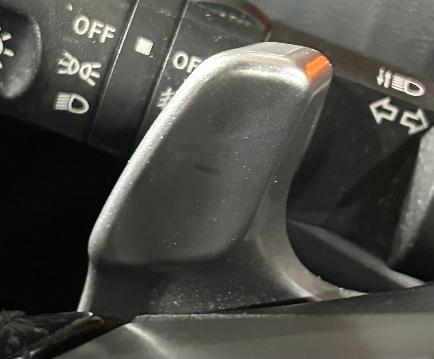 Used 2008 Nissan Sentra SE-R w/ Sunroof Pkg FWD image 54