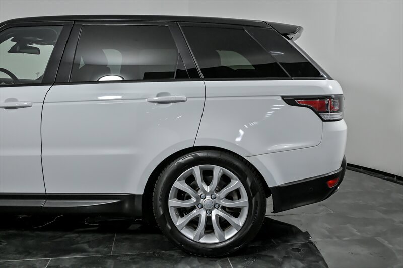 Used 2016 Land Rover Range Rover Sport HSE AWD/4WD image 7