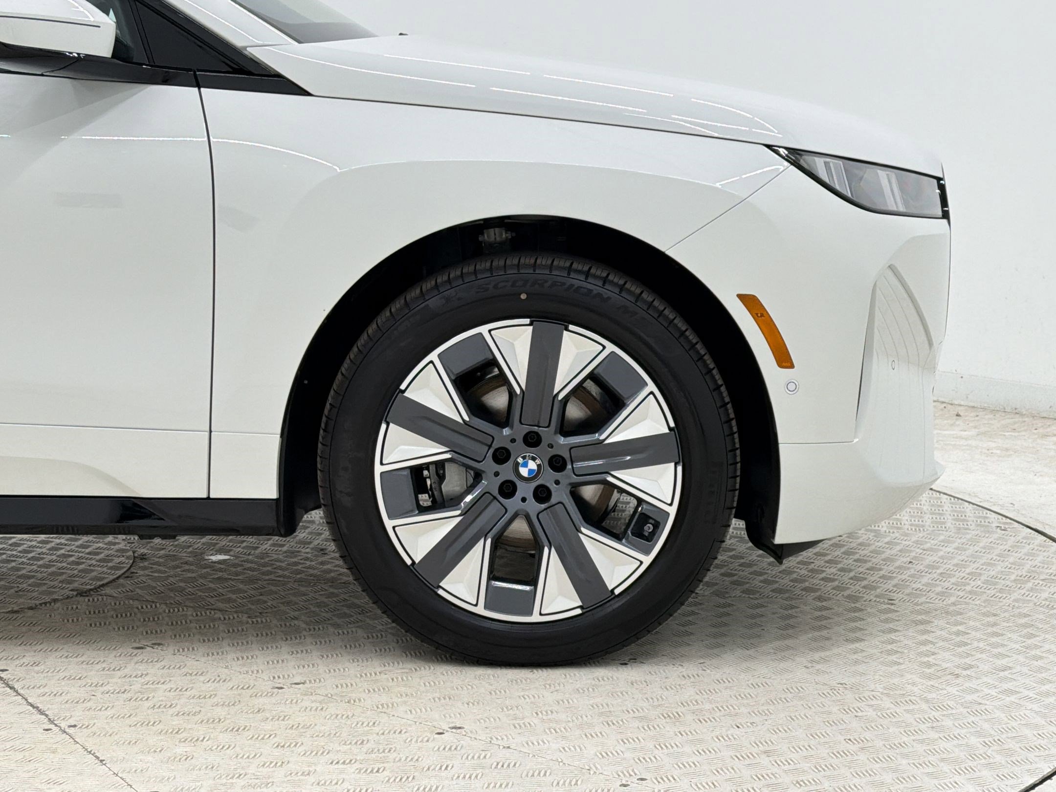 New 2026 BMW iX xDrive45 image 12