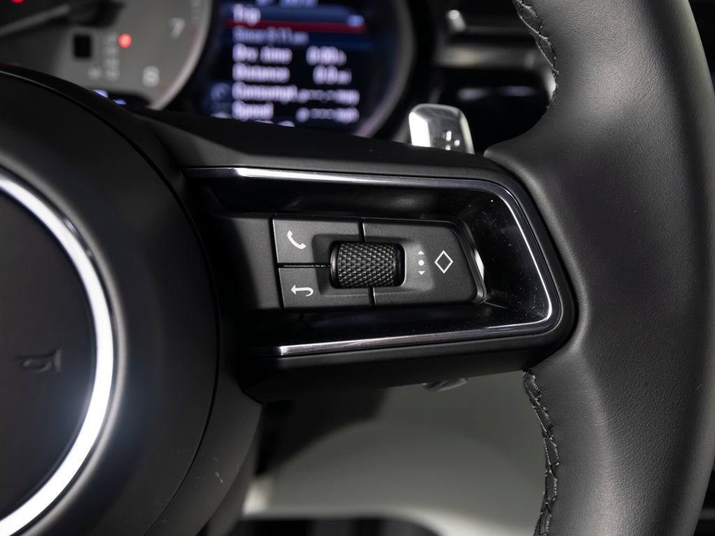 Certified 2026 Porsche Macan S AWD/4WD image 26
