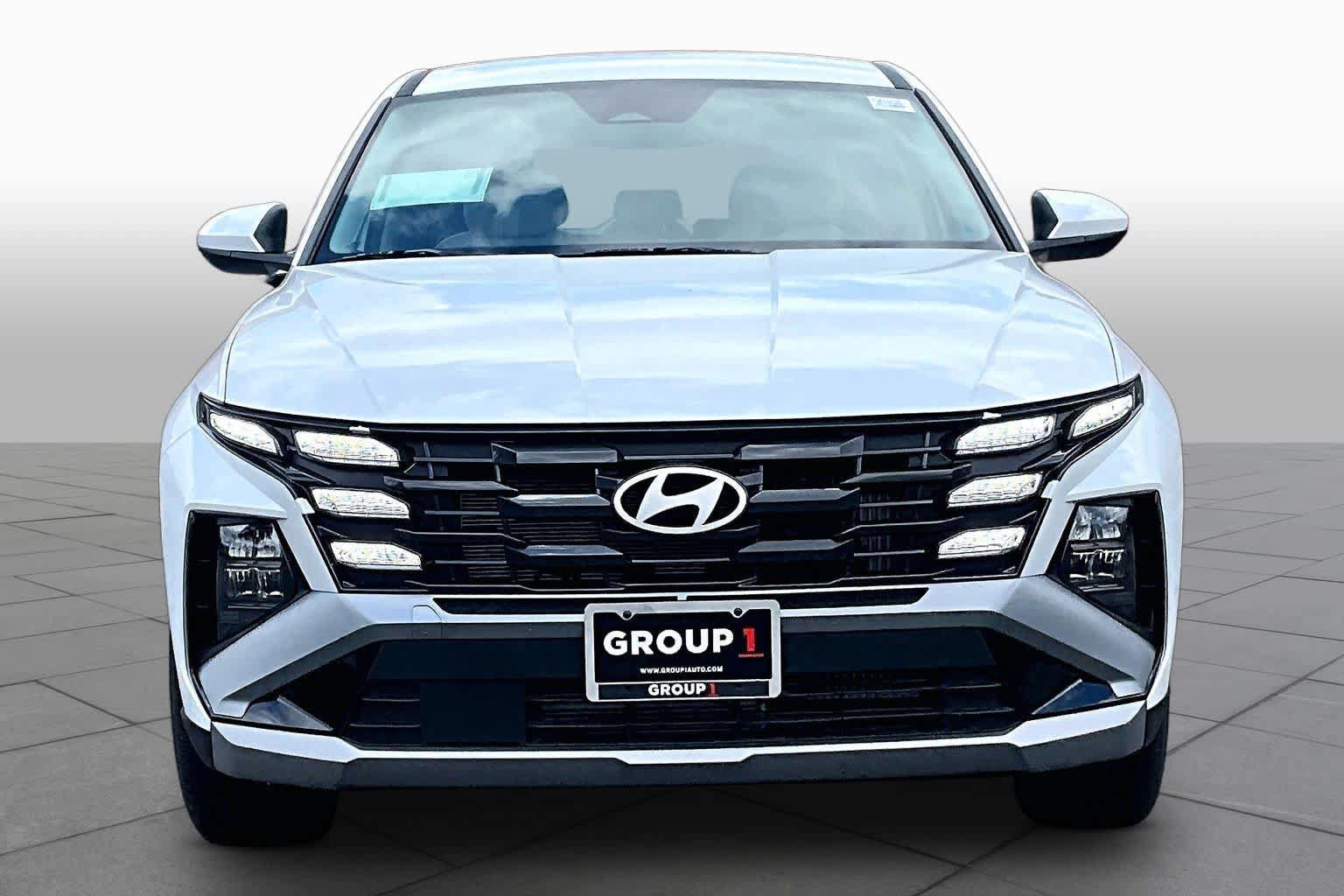 New 2026 Hyundai Tucson Blue SE FWD image 3