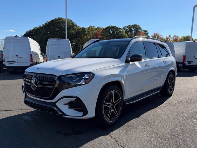 New 2027 Mercedes-Benz GLS 450 4MATIC image 3