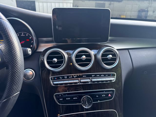 Used 2015 Mercedes-Benz C 300 4MATIC Sedan image 18