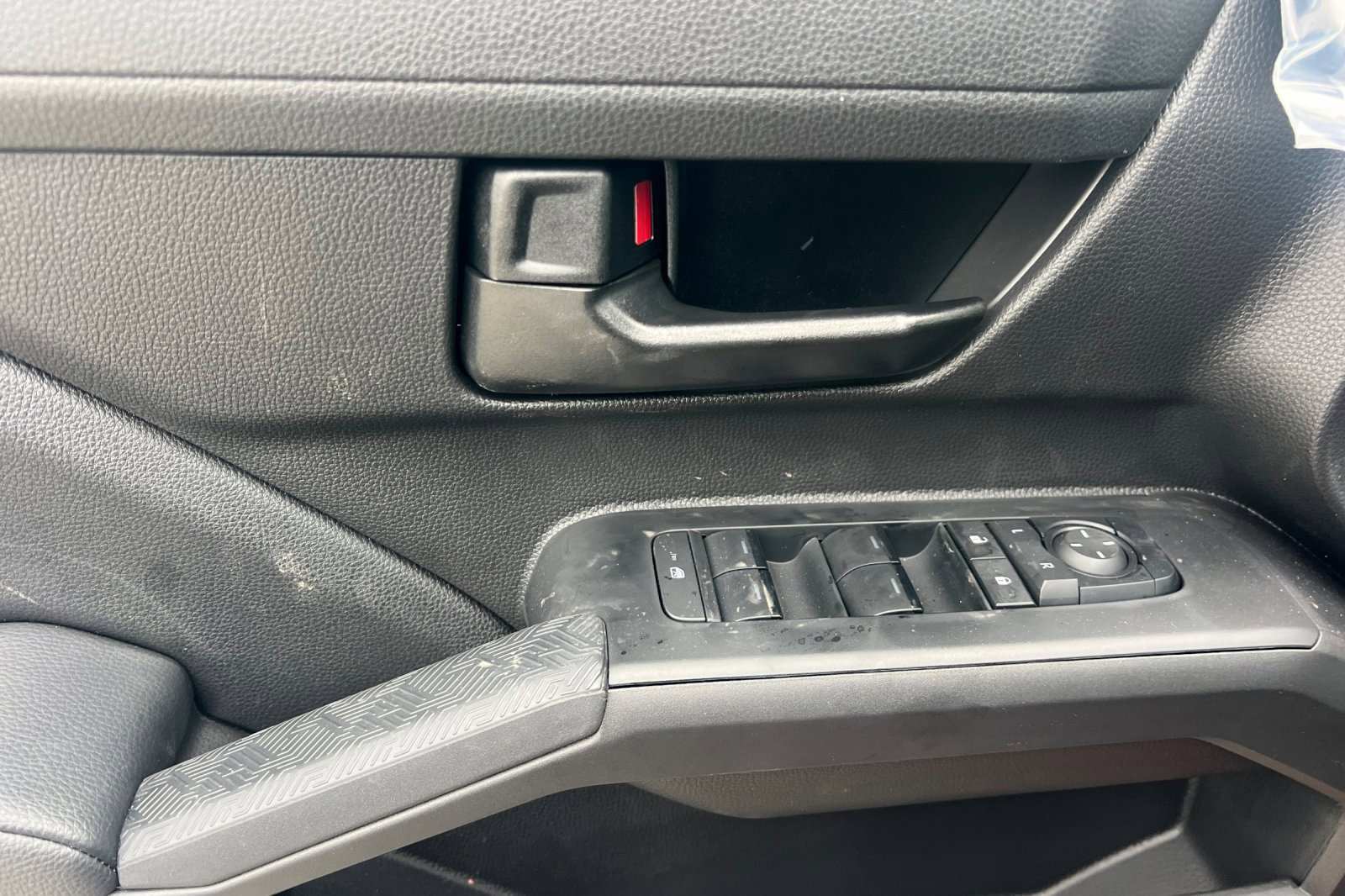 New 2025 Toyota Tacoma SR5 image 8