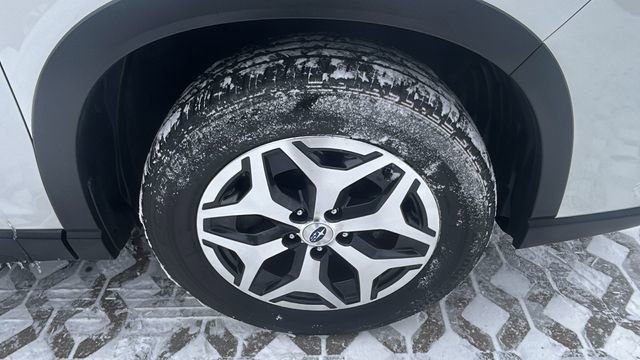 Certified 2023 Subaru Forester Premium image 16