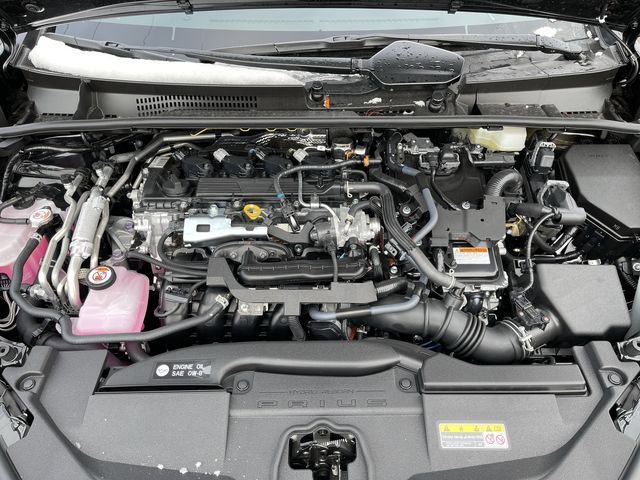 New 2026 Toyota Prius Plug-In Hybrid FWD image 11