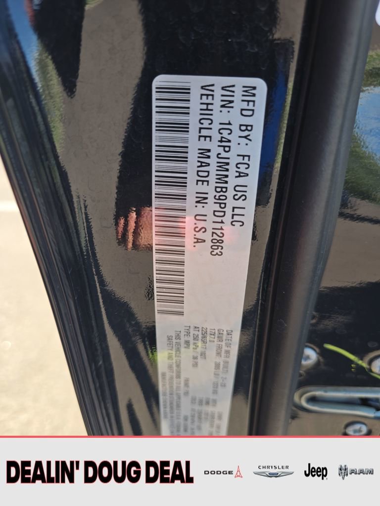 Used 2023 Jeep Cherokee Altitude Lux image 31