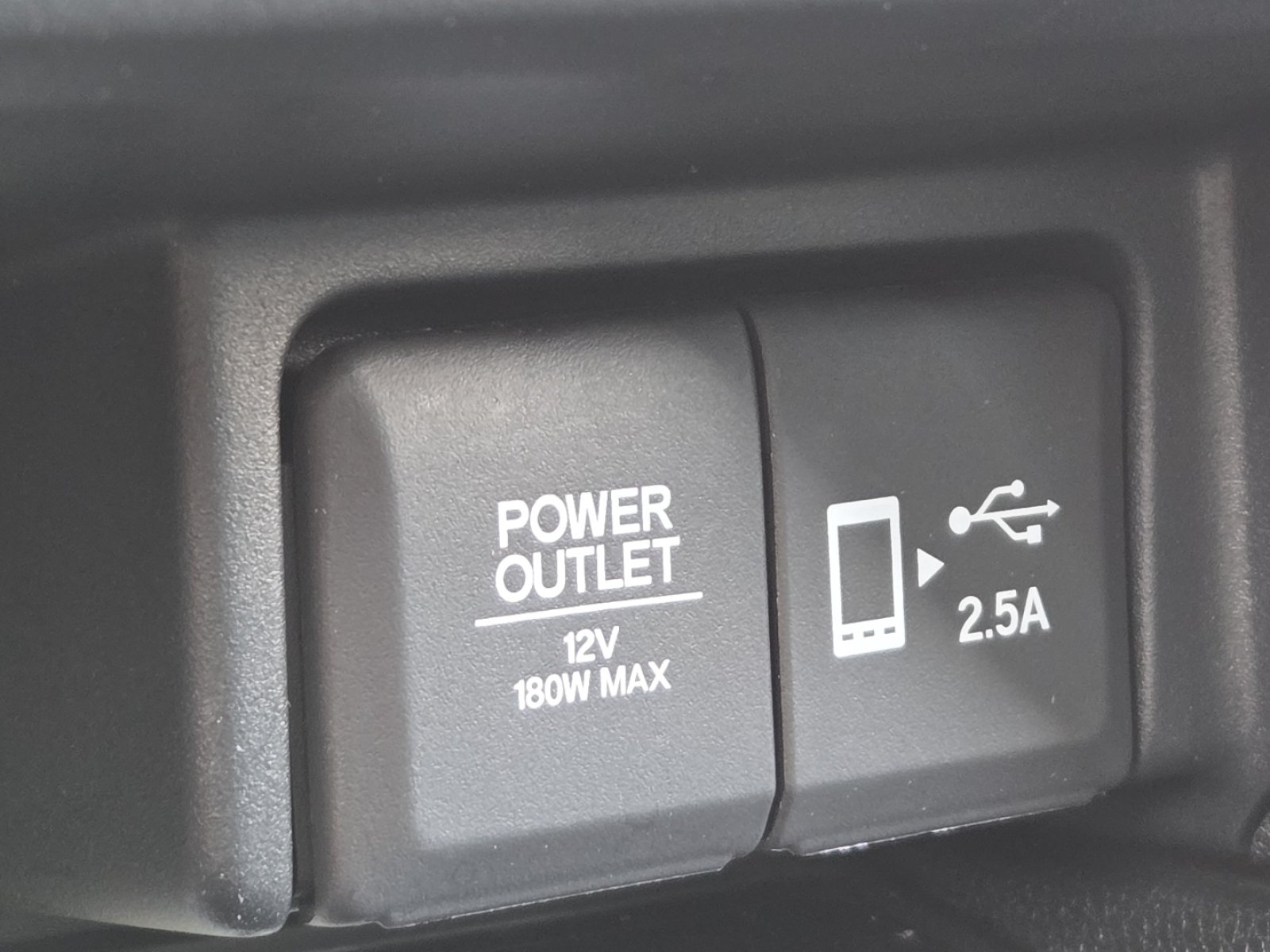 Used 2023 Honda Passport EX-L image 11