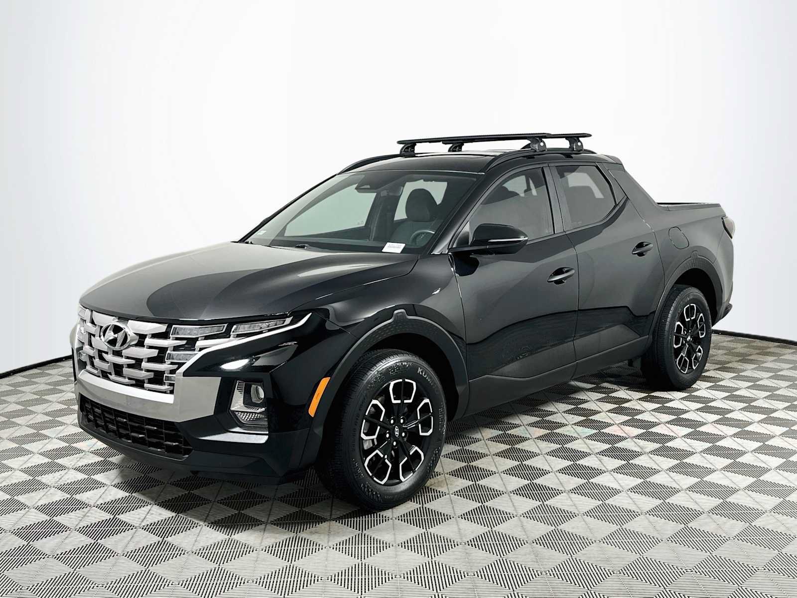 Used 2023 Hyundai Santa Cruz SEL w/ Activity Package AWD/4WD image 3