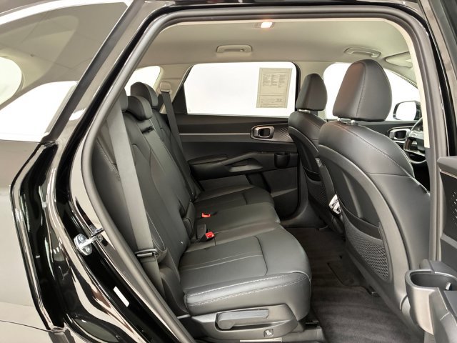 Used 2026 Kia Sorento EX AWD/4WD image 16