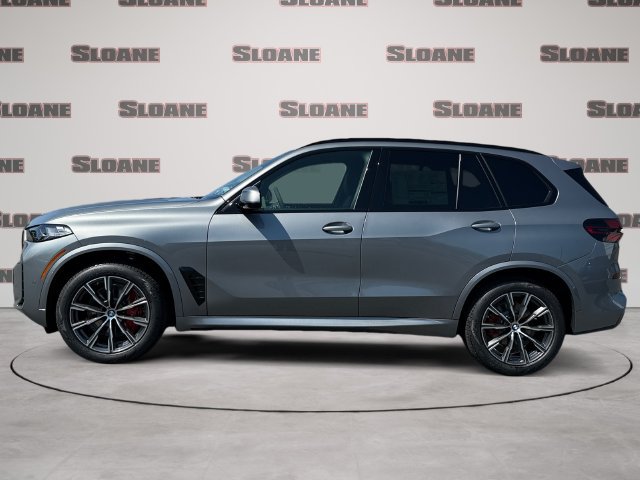 New 2026 BMW X5 xDrive40i w/ M Sport Package AWD/4WD image 2