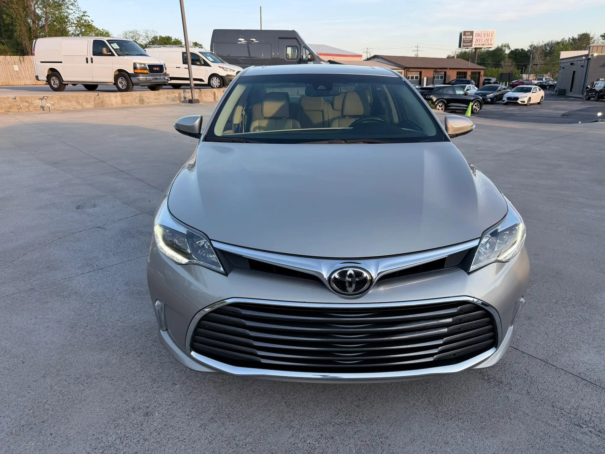 Used 2017 Toyota Avalon Limited FWD image 60