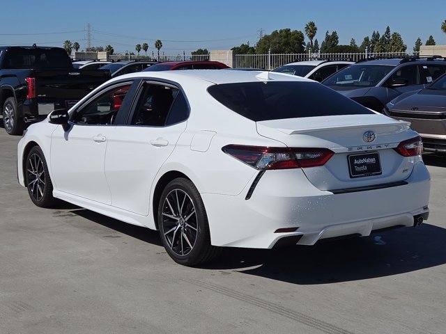 Used 2021 Toyota Camry SE w/ Carpet Mat Package (TMS) FWD image 8