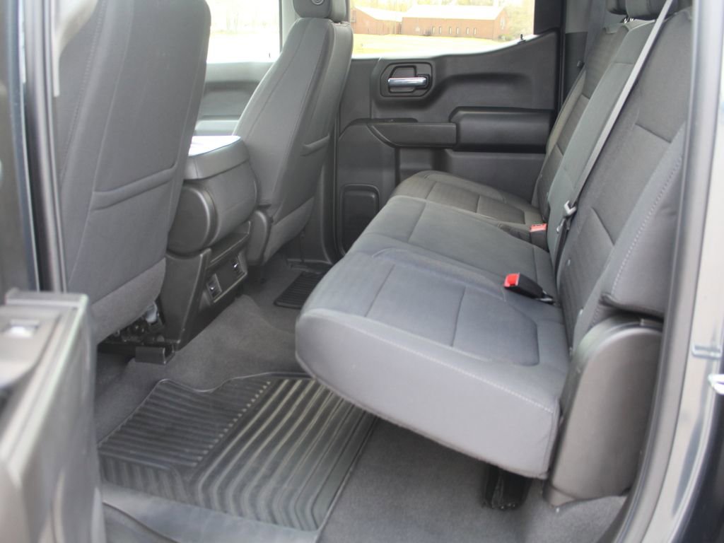 Used 2022 Chevrolet Silverado 1500 Custom Trail Boss AWD/4WD image 4