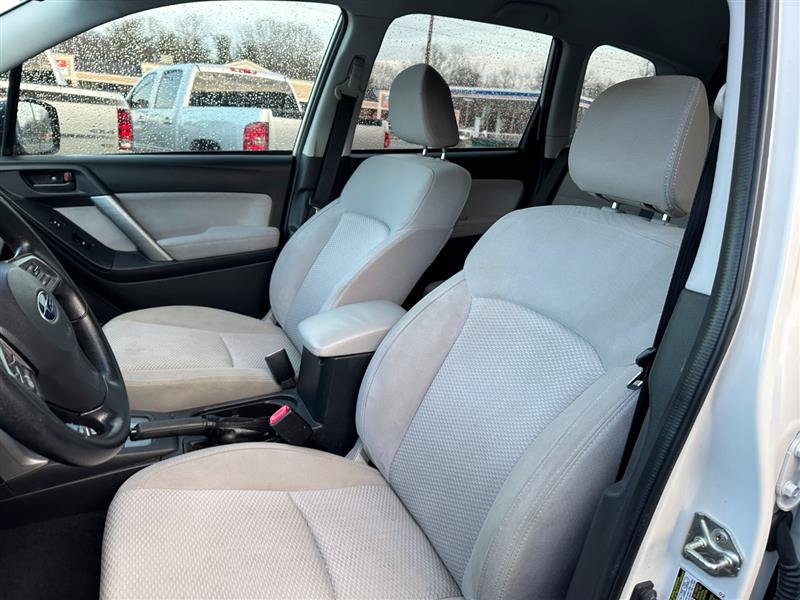 Used 2015 Subaru Forester 2.5i w/ Alloy Wheel Package AWD/4WD image 27