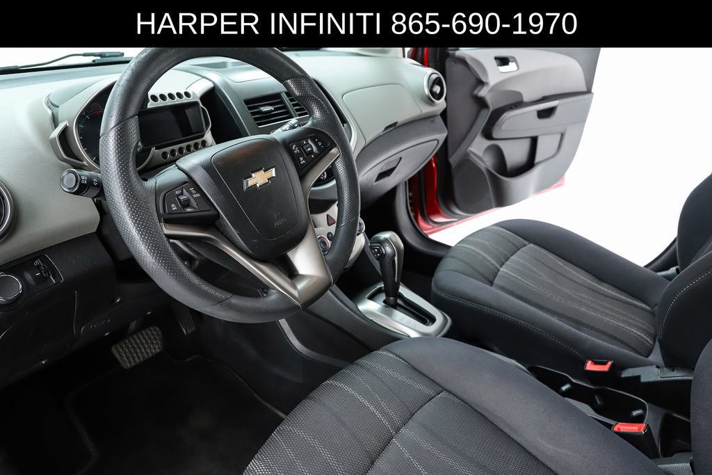 Used 2014 Chevrolet Sonic LT w/ Fun and Sun Package FWD image 20