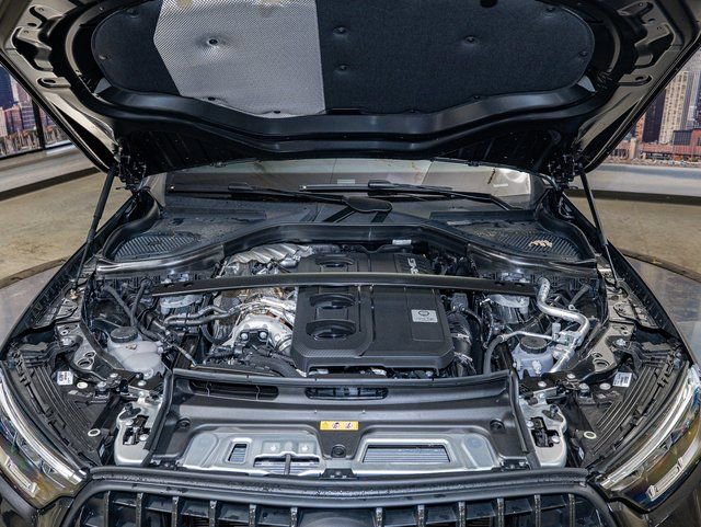 Used 2026 Mercedes-Benz GLC 43 AMG 4MATIC Coupe image 5